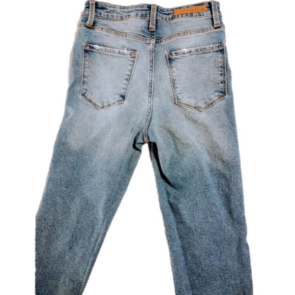 DISTRESSED Jeans w/Fade - Picture 3 of 4